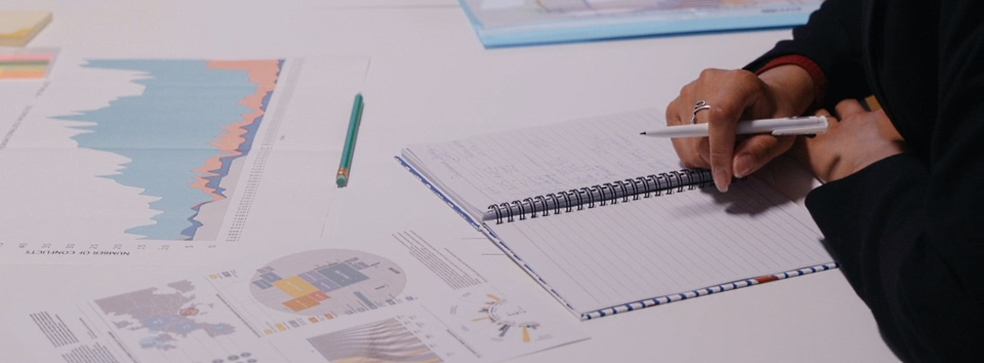 Bond financing of large investment projects Bond financing of large investment projects