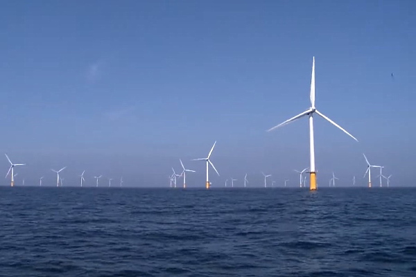 Offshore wind farms in the North Sea: projects construction cost and financing