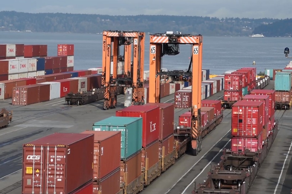 Expansion and modernization of seaports Expansion and modernization of seaports