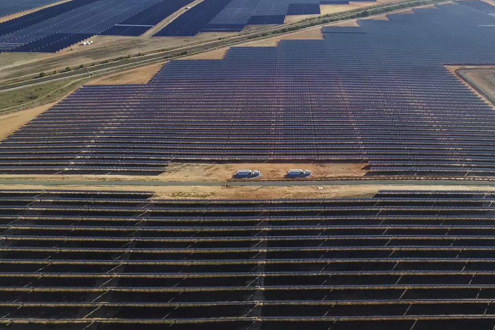 When choosing photovoltaic panels for a large project, it is important to carefully weigh their parameters When choosing photovoltaic panels for a large project, it is important to carefully weigh their parameters