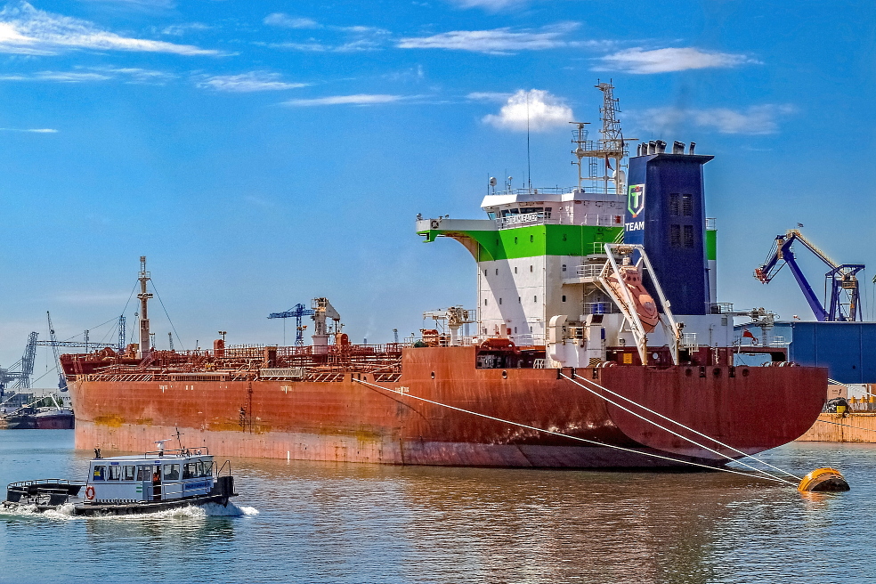 Engineering design of LNG regasification terminals: our services Engineering design of LNG regasification terminals: our services