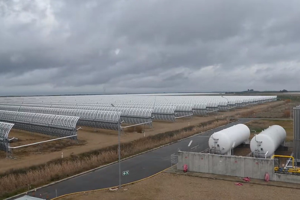 How much does it cost to build a solar thermal power plant? How much does it cost to build a solar thermal power plant?