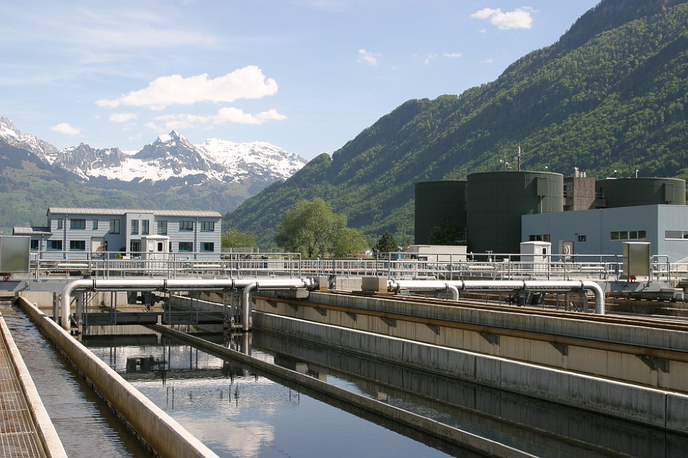 Investment in water and wastewater treatment plants: project financing Investment in water and wastewater treatment plants: project financing