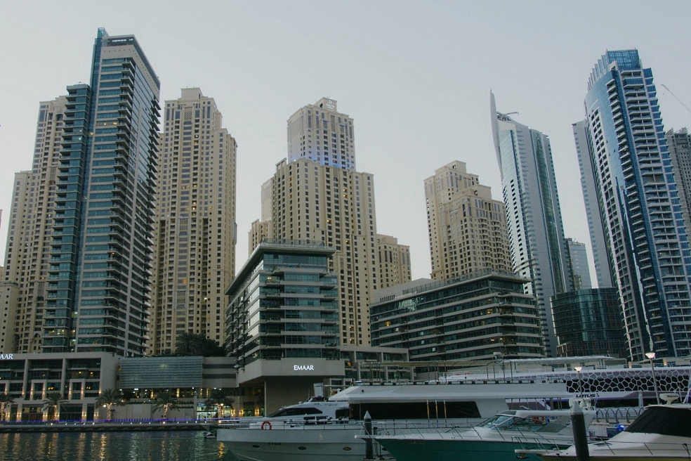 Choosing leasing to finance large projects Choosing leasing to finance large projects