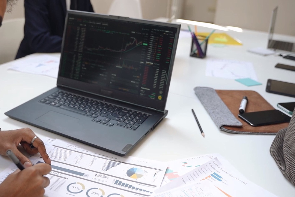 Besides a general understanding of investment funds or investment companies in Spain, it is useful to know the specific types of institutions Besides a general understanding of investment funds or investment companies in Spain, it is useful to know the specific types of institutions