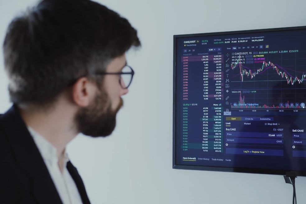 Attracting foreign investment for large projects Attracting foreign investment for large projects