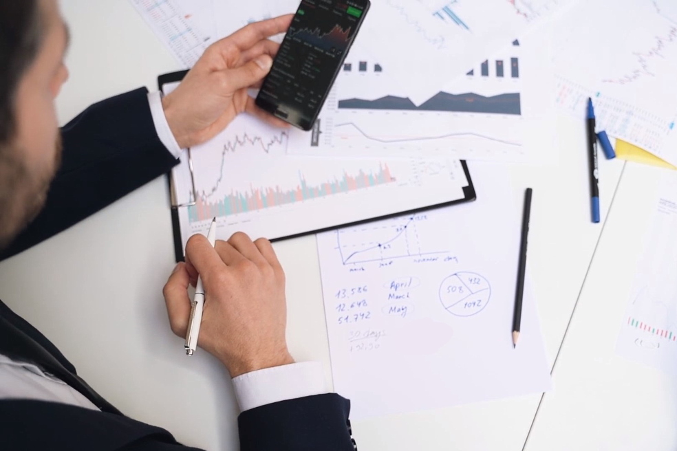 The role of international bank loans in the development of large business The role of international bank loans in the development of large business