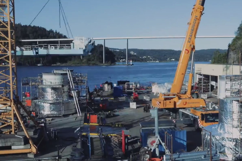 The construction of liquefied natural gas plants presents a huge investment opportunity for energy companies in Europe, the Middle East, North Africa and Latin America The construction of liquefied natural gas plants presents a huge investment opportunity for energy companies in Europe, the Middle East, North Africa and Latin America