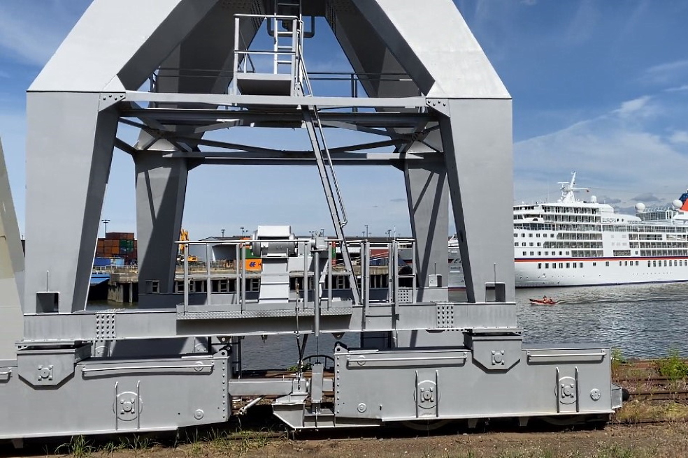 An investment loan is a bank loan for financing projects implemented by a borrower, the purpose of which is the construction, restoration and modernization of fixed assets An investment loan is a bank loan for financing projects implemented by a borrower, the purpose of which is the construction, restoration and modernization of fixed assets