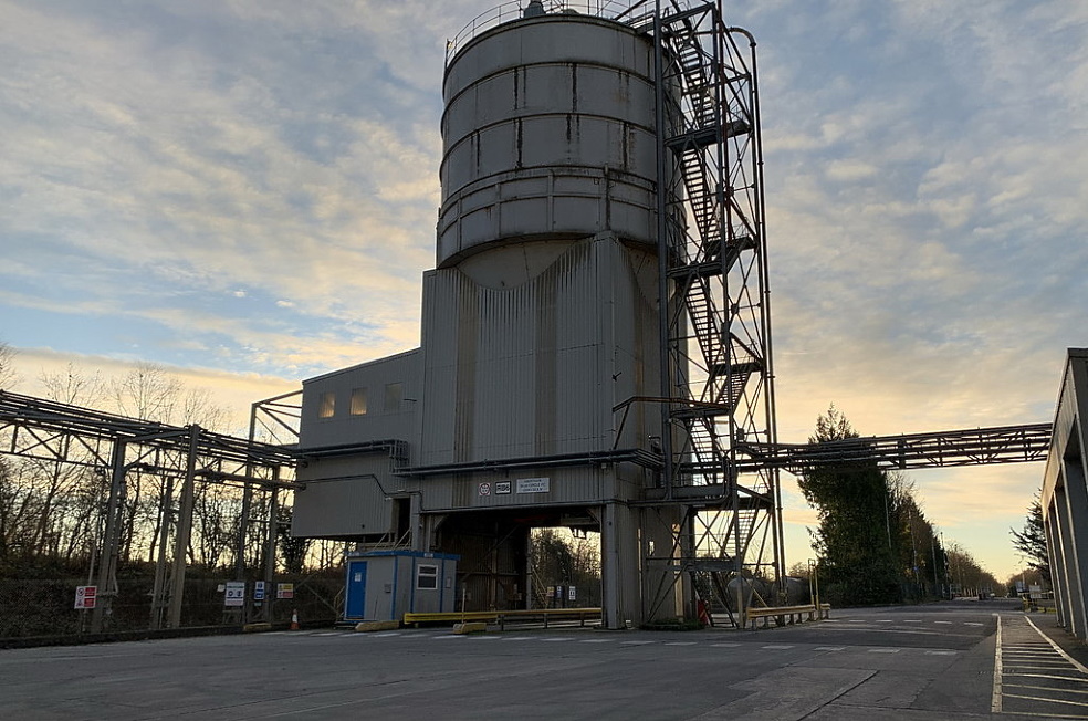 Our company uses highly efficient European technologies to reduce emissions of volatile organic substances and carbon monoxide in cement plants Our company uses highly efficient European technologies to reduce emissions of volatile organic substances and carbon monoxide in cement plants