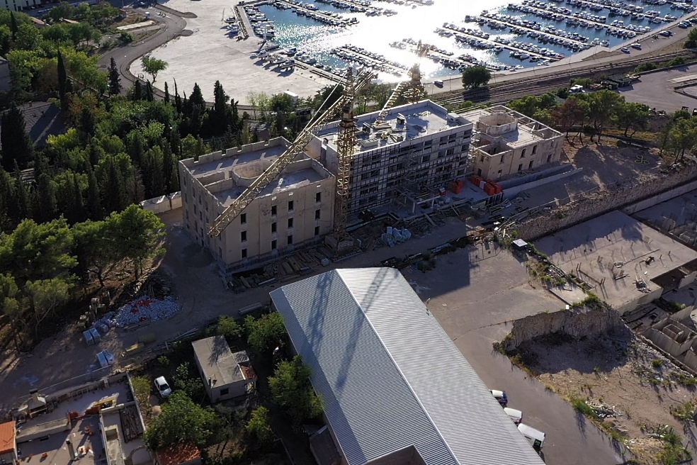 Methods of finance commercial property projects Methods of finance commercial property projects