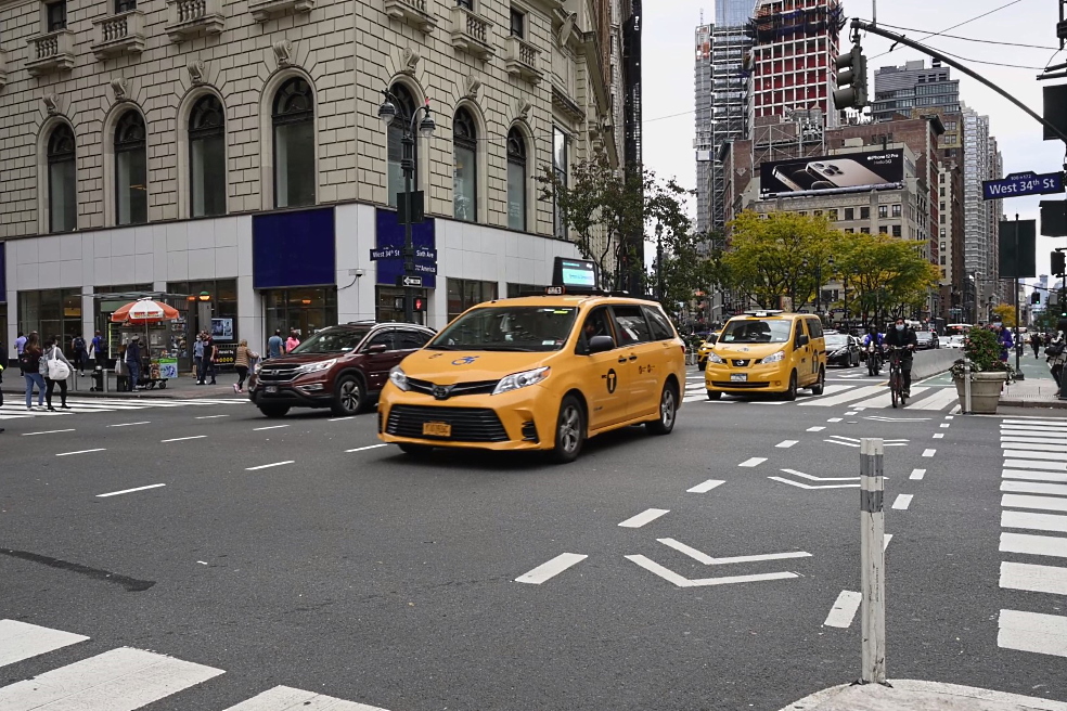 Bank loans providing large sums of money in the United States (revolving loans, targeted loans) Bank loans providing large sums of money in the United States (revolving loans, targeted loans)