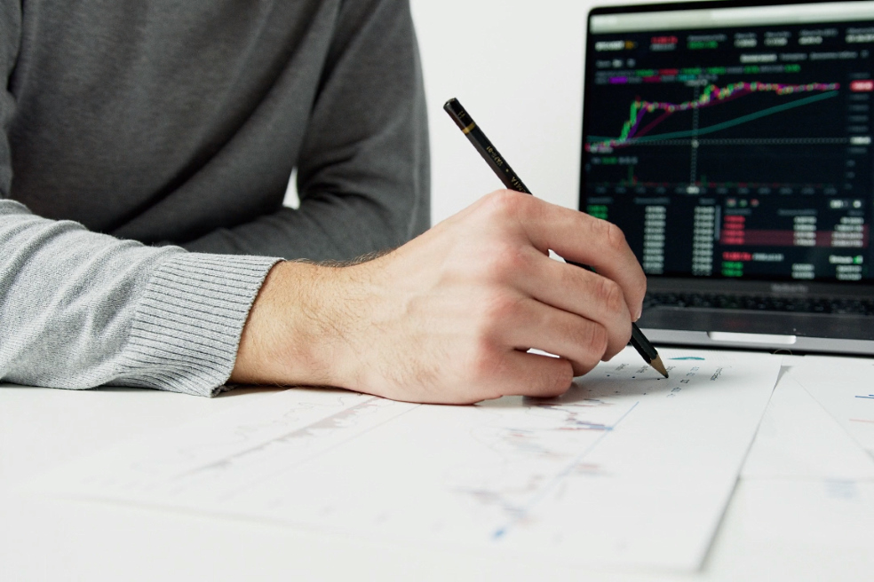 Green investment in the EU cement industry Green investment in the EU cement industry